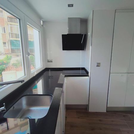 Beautiful Apartment In Third Line Beach Boliches Fuengirola Bagian luar foto