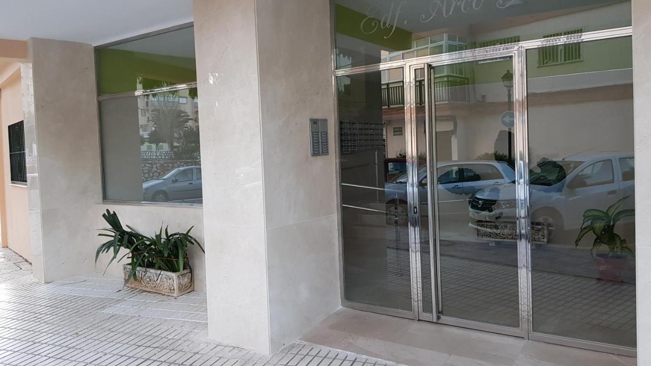 Beautiful Apartment In Third Line Beach Boliches Fuengirola Bagian luar foto