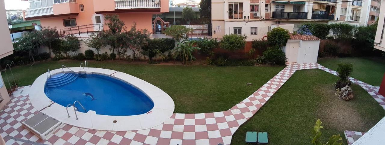 Beautiful Apartment In Third Line Beach Boliches Fuengirola Bagian luar foto