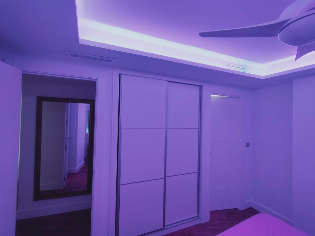 Beautiful Apartment In Third Line Beach Boliches Fuengirola Bagian luar foto